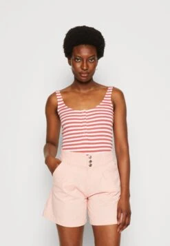 Anna Field Top - White/Red