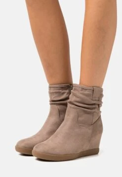 Anna Field Winter Boot - Botines De Cuña - Taupe