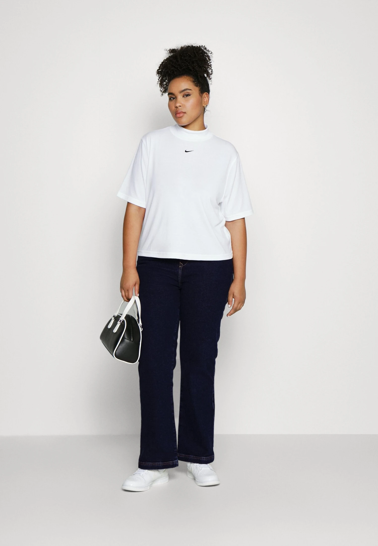 Vaqueros Bootcut - Dark Blue Denim 4 Vaqueros Bootcut - Dark Blue Denim - Imagen 2