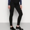 Vaqueros Slim Fit - Black -Anna Field 4842e1f946834ee39680912a8c066707