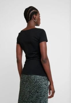 Anna Field 2 Pack- Camiseta Básica - Black -Anna Field 5cc32792f75c4aa993e4e439c508648b