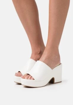 Wide Fit - Sandalias -White