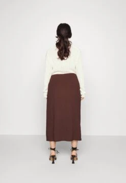 Curvy Textured Sarong Midi Skirt - Falda Cruzada - Brown -Anna Field 7981b9a875064054b0948e6688d4bf58