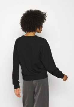 Anna Field Basic CleanCrew Neck Sweatshirt- Sudadera - Black -Anna Field 88bc03987686408c83d83956951c563a