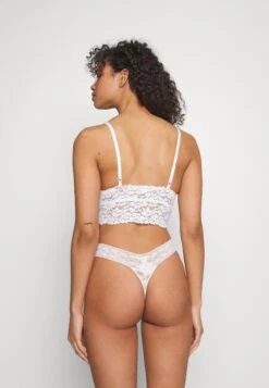 Anna Field 2 Pack Stella / 001 - White_402 - Pink - Top - 001 - White_402 - Pink -Anna Field a6a3b721c23043dfb85d4d4a19f6182e