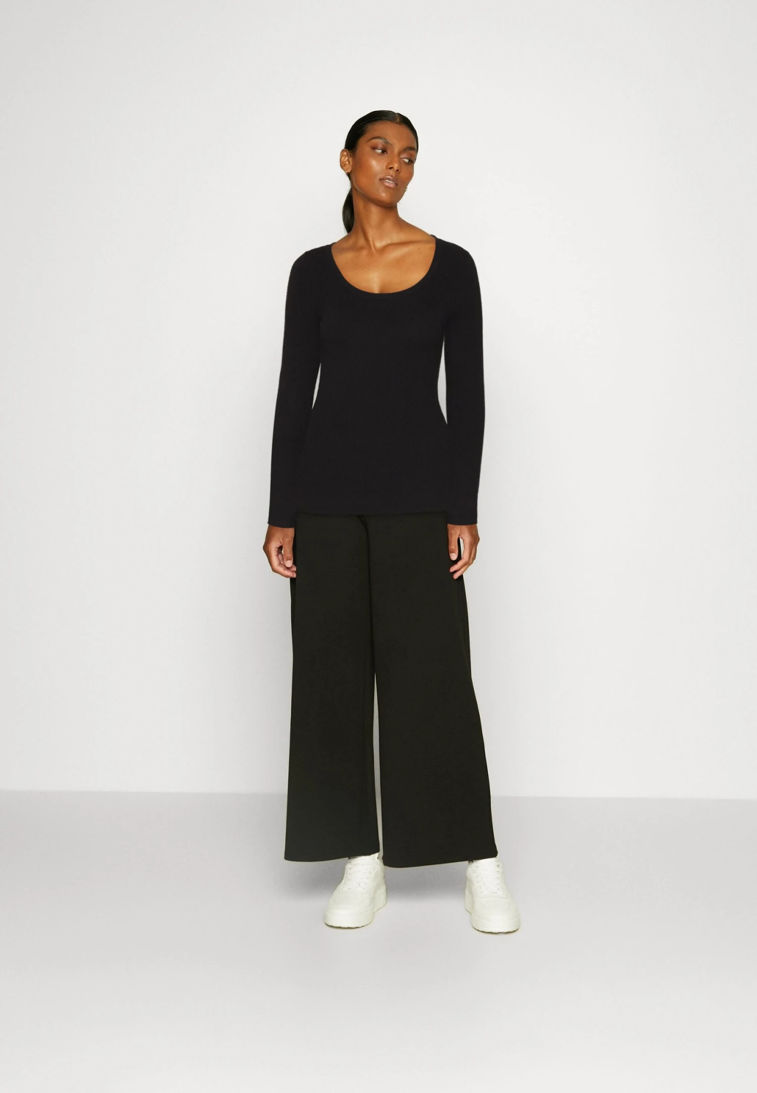 Anna Field Button Detail - Jersey De Punto -Black 4 Anna Field Button Detail - Jersey De Punto -Black - Imagen 2