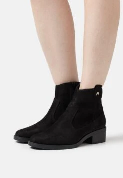 Anna Field Botines Camperos - Black