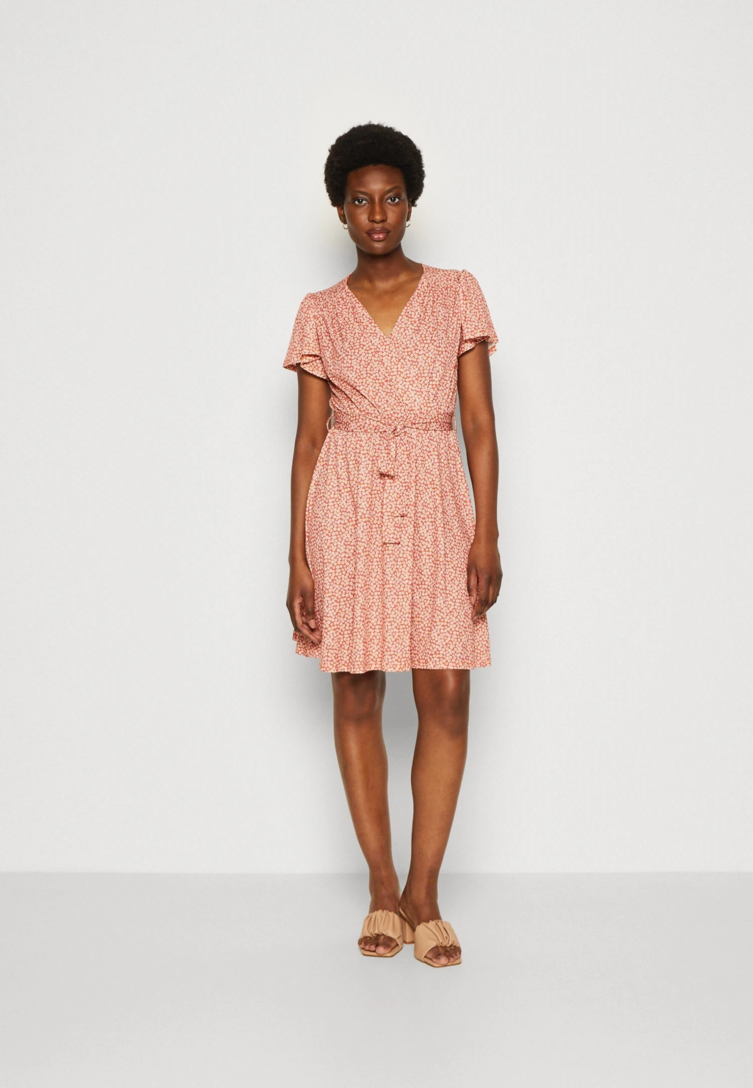 Anna Field Vestido Informal - Brown/White 5 Anna Field Vestido Informal - Brown/White - Imagen 3