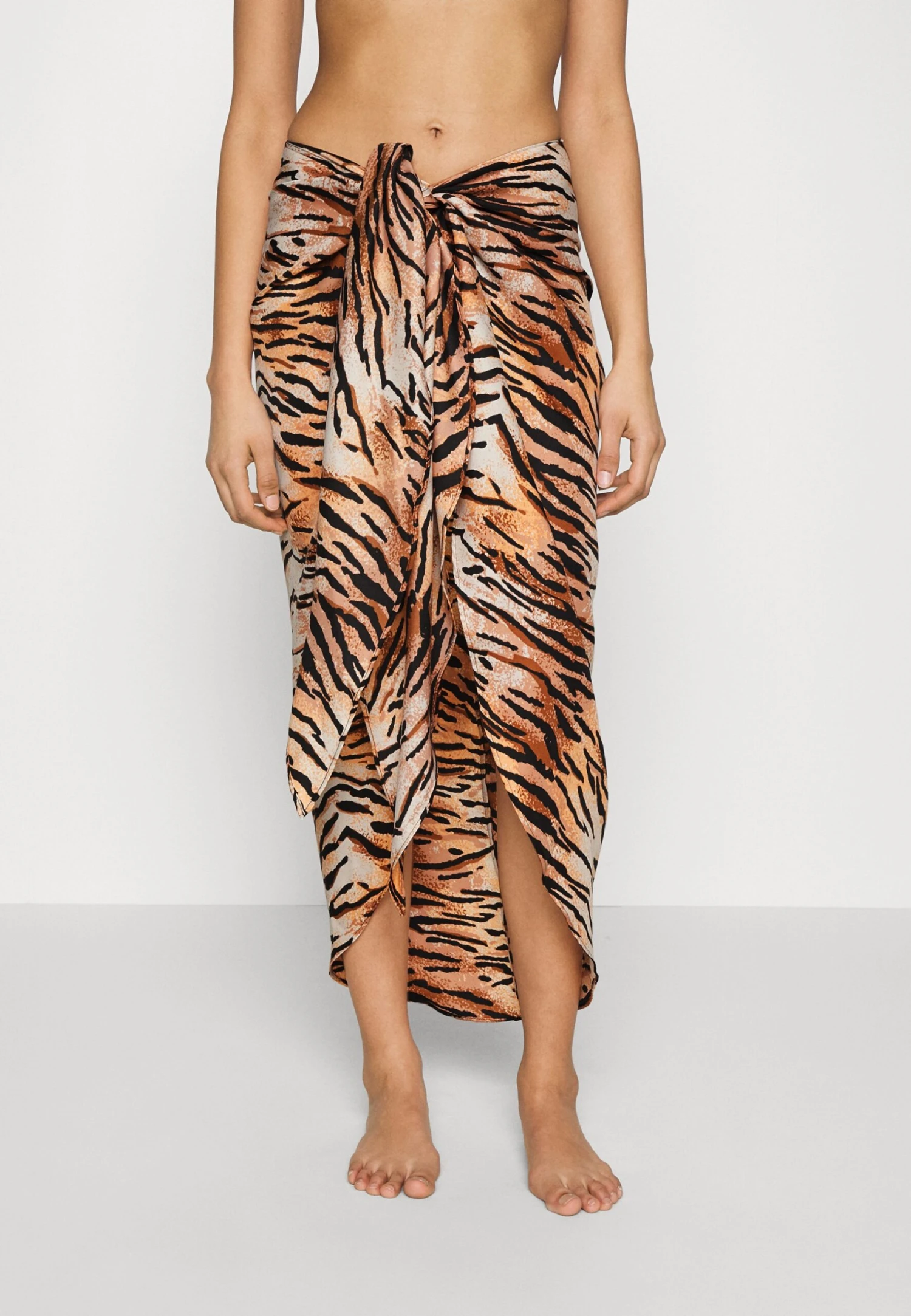 Anna Field Geo Print Sarong / 917 - Multi-Coloured - Falda Cruzada - Multi-Coloured 3 Anna Field Geo Print Sarong / 917 - Multi-Coloured - Falda Cruzada - Multi-Coloured