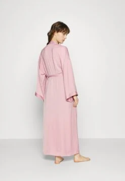 Anna Field Bridal Dressing Gown - Albornoz - Pink 10 Anna Field Bridal Dressing Gown - Albornoz - Pink -Anna Field ec1e0c7cdc5c48b1919d070c00e5ff2a
