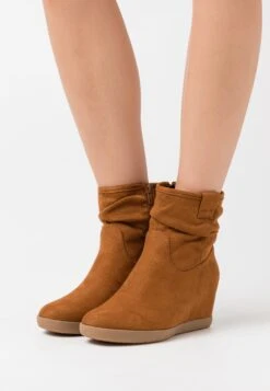 Anna Field Winter Boot - Botines De Cuña - Cognac